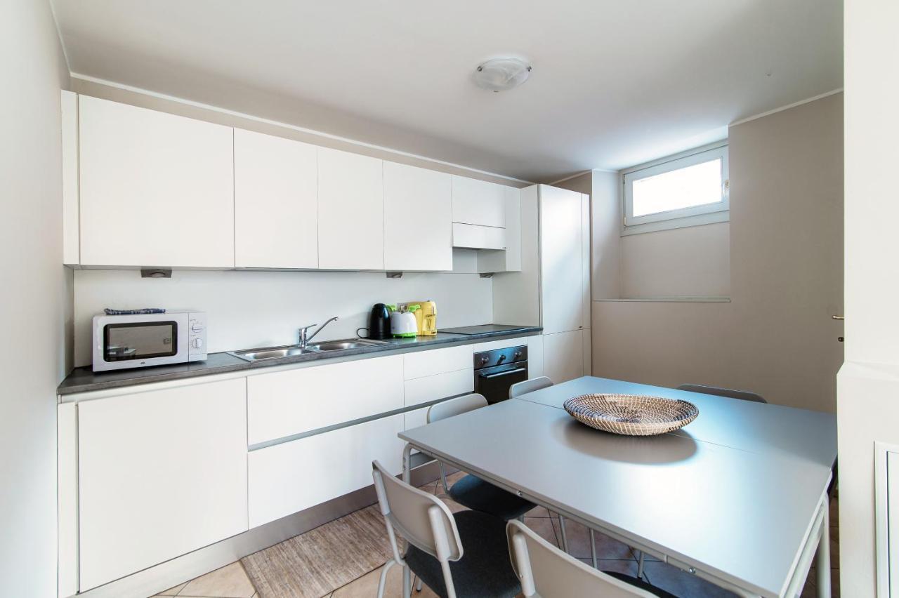 Apartamento Sky Attic 72 - The House Of Travelers Como Exterior foto