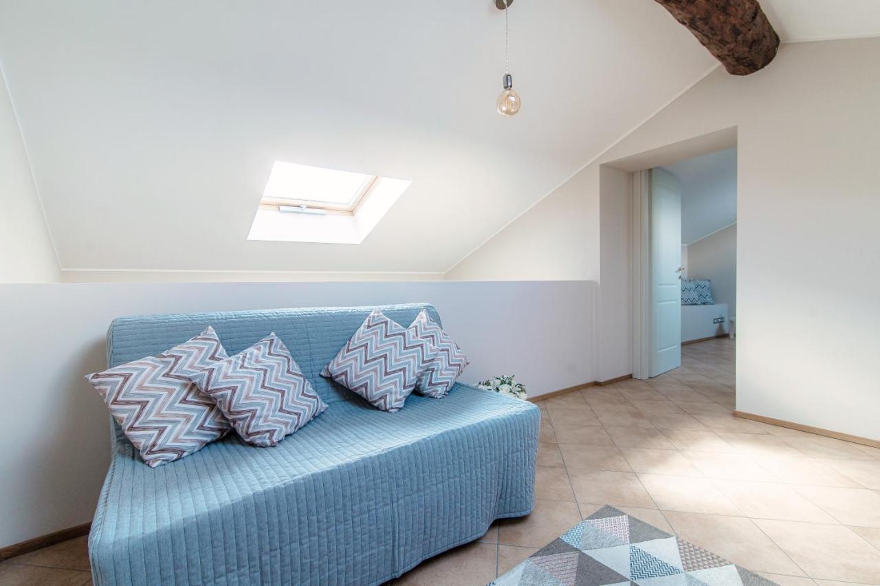 Apartamento Sky Attic 72 - The House Of Travelers Como Exterior foto