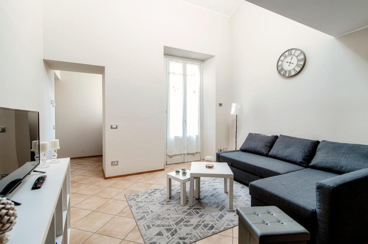 Apartamento Sky Attic 72 - The House Of Travelers Como Exterior foto