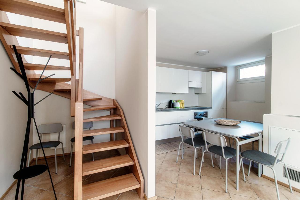 Apartamento Sky Attic 72 - The House Of Travelers Como Exterior foto