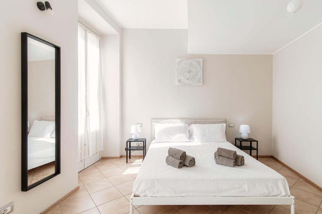 Apartamento Sky Attic 72 - The House Of Travelers Como Exterior foto